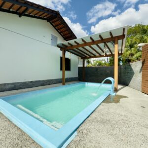 Casa com Piscina no Testo Salto